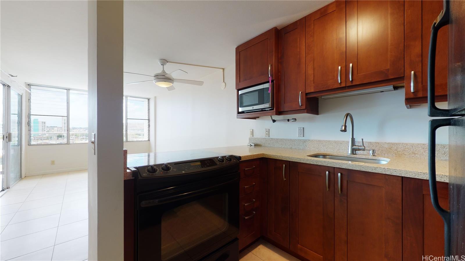 2542 Date St Honolulu - Rental - photo 2 of 25