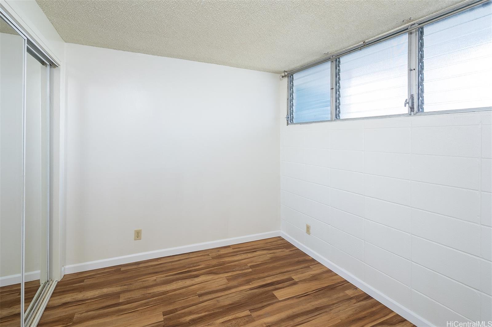 2542 Date St Honolulu - Rental - photo 7 of 13