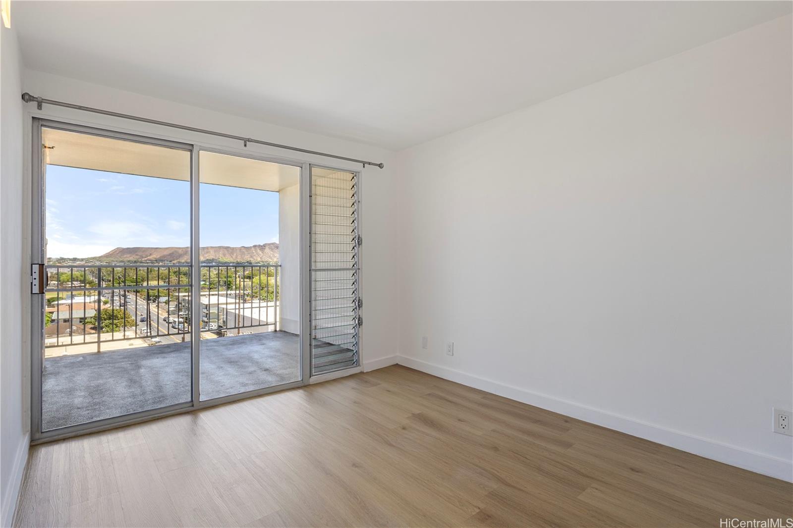 Plaza At Century Court condo # 501, Honolulu, Hawaii - photo 21 of 24