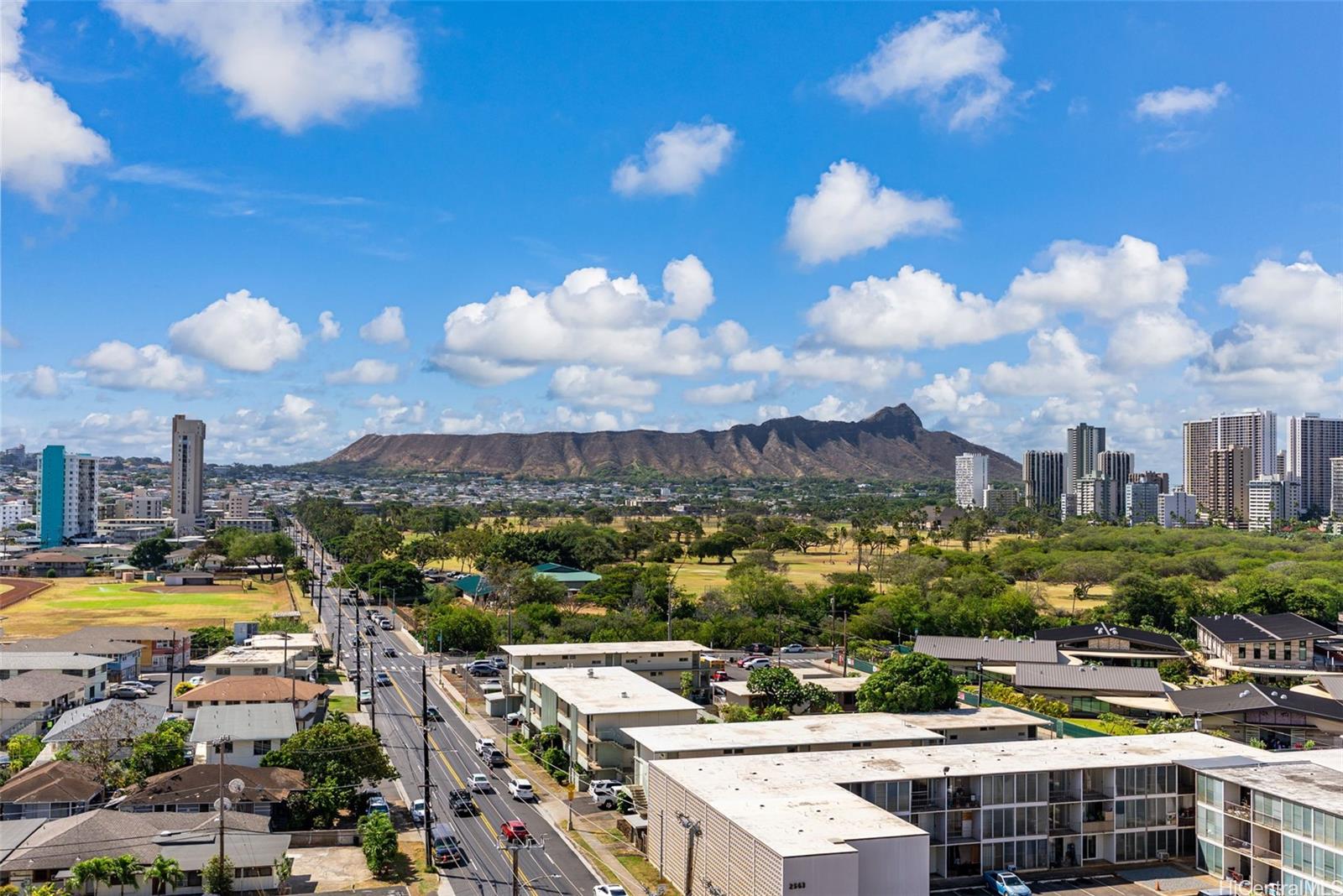 Plaza At Century Court condo # 901, Honolulu, Hawaii - photo 17 of 19
