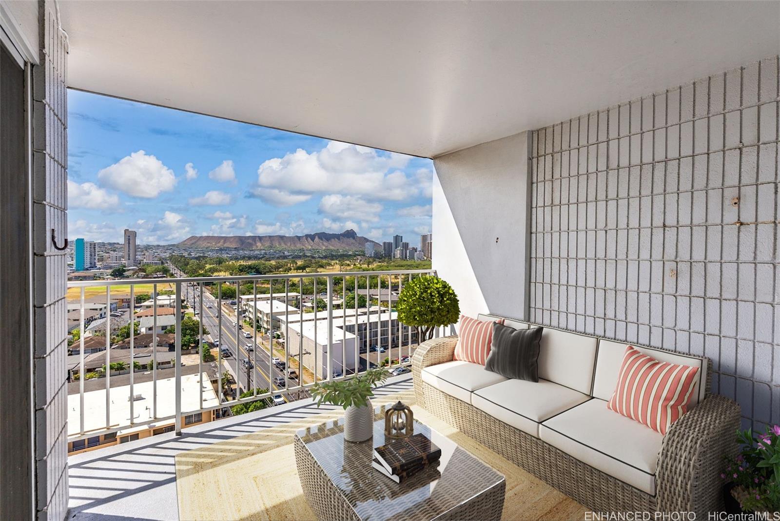 Plaza At Century Court condo # 901, Honolulu, Hawaii - photo 8 of 19