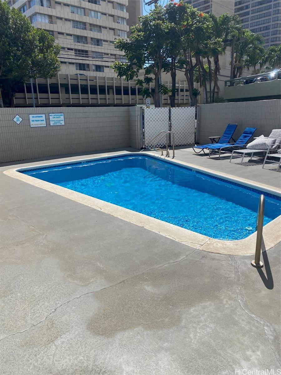 2542 Date St Honolulu - Rental - photo 17 of 18