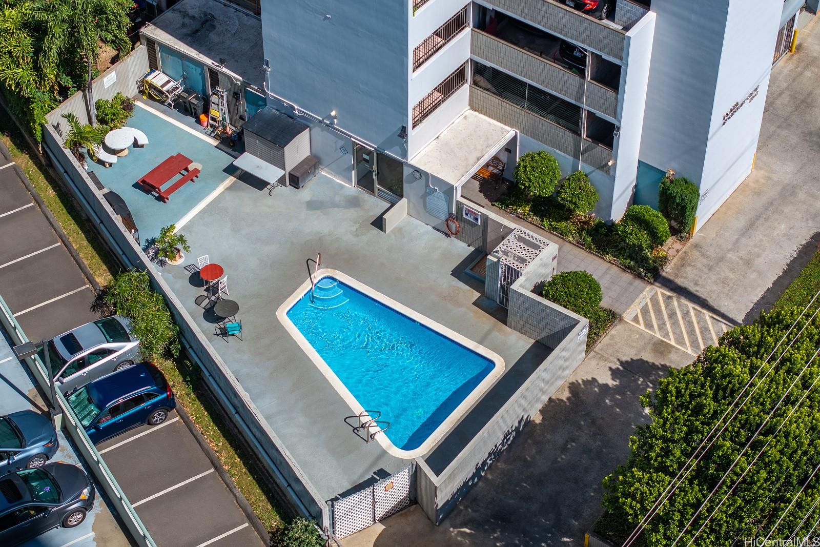 Plaza At Century Court condo # 906, Honolulu, Hawaii - photo 15 of 20