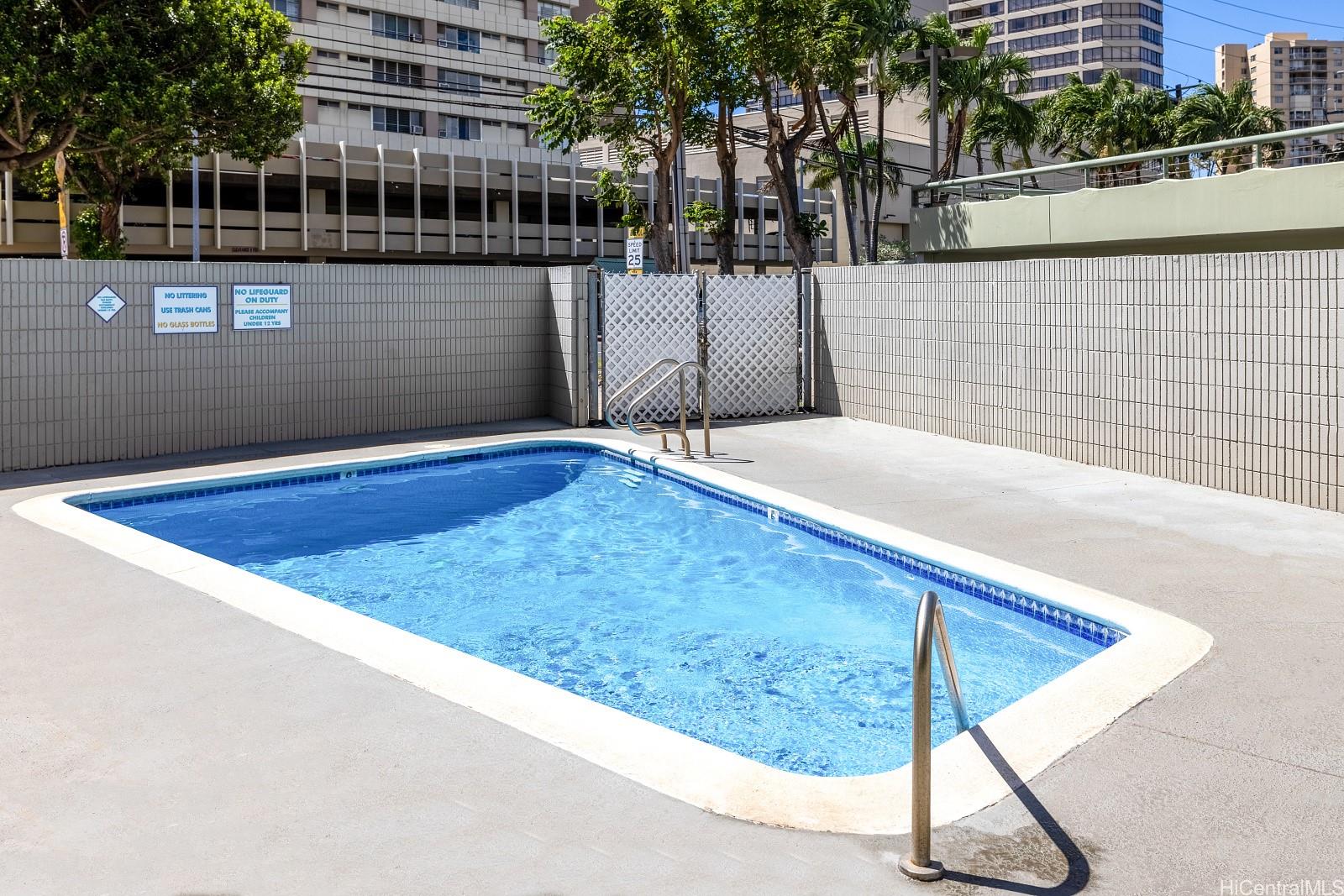 Plaza At Century Court condo # 906, Honolulu, Hawaii - photo 16 of 20