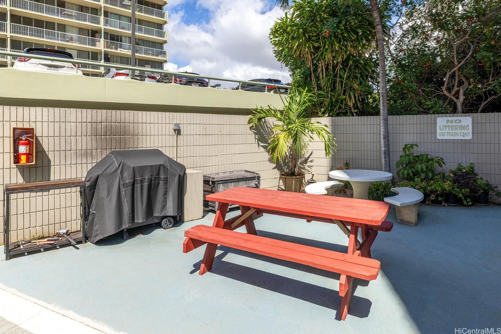 Plaza At Century Court condo # 906, Honolulu, Hawaii - photo 17 of 20