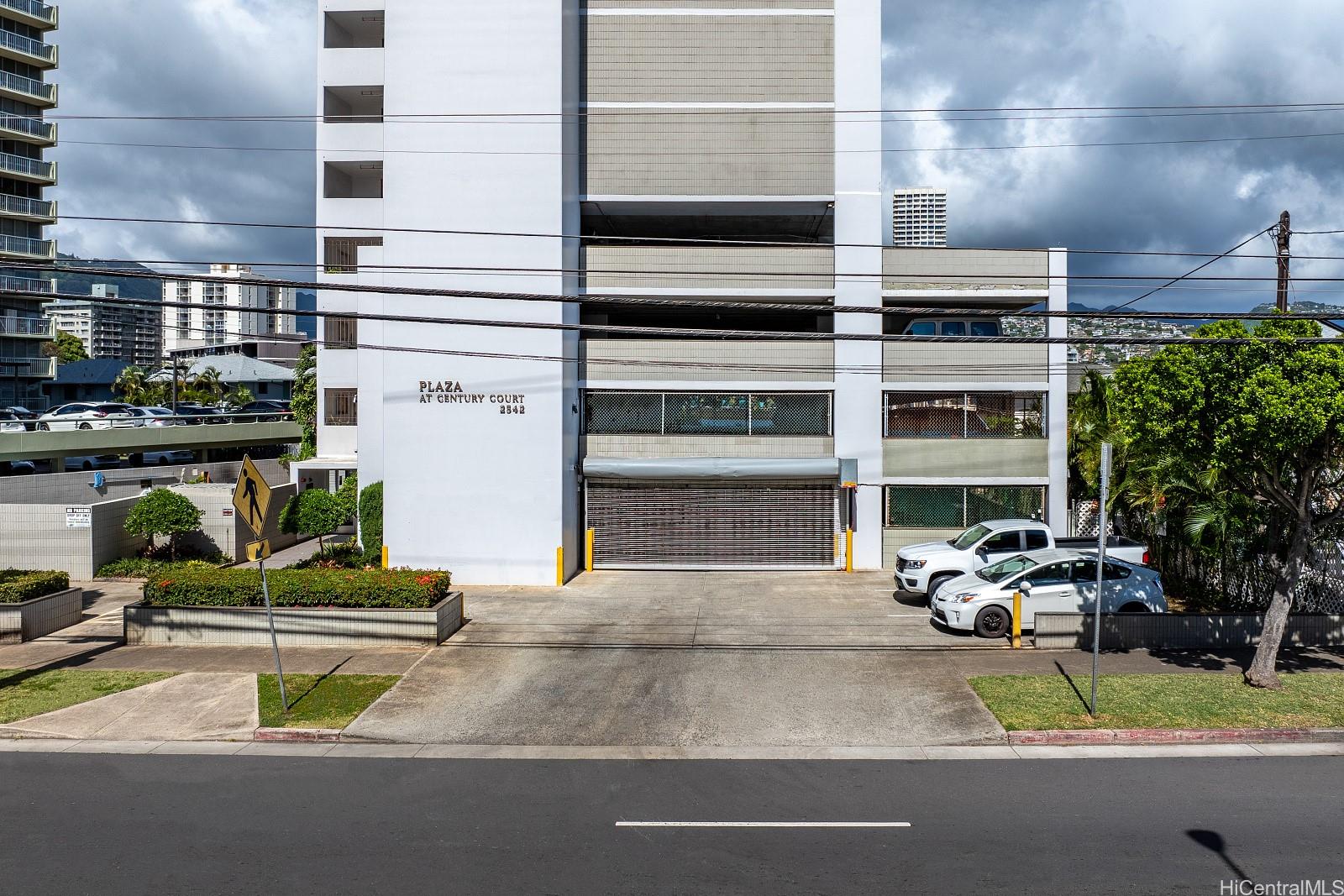 Plaza At Century Court condo # 906, Honolulu, Hawaii - photo 18 of 20