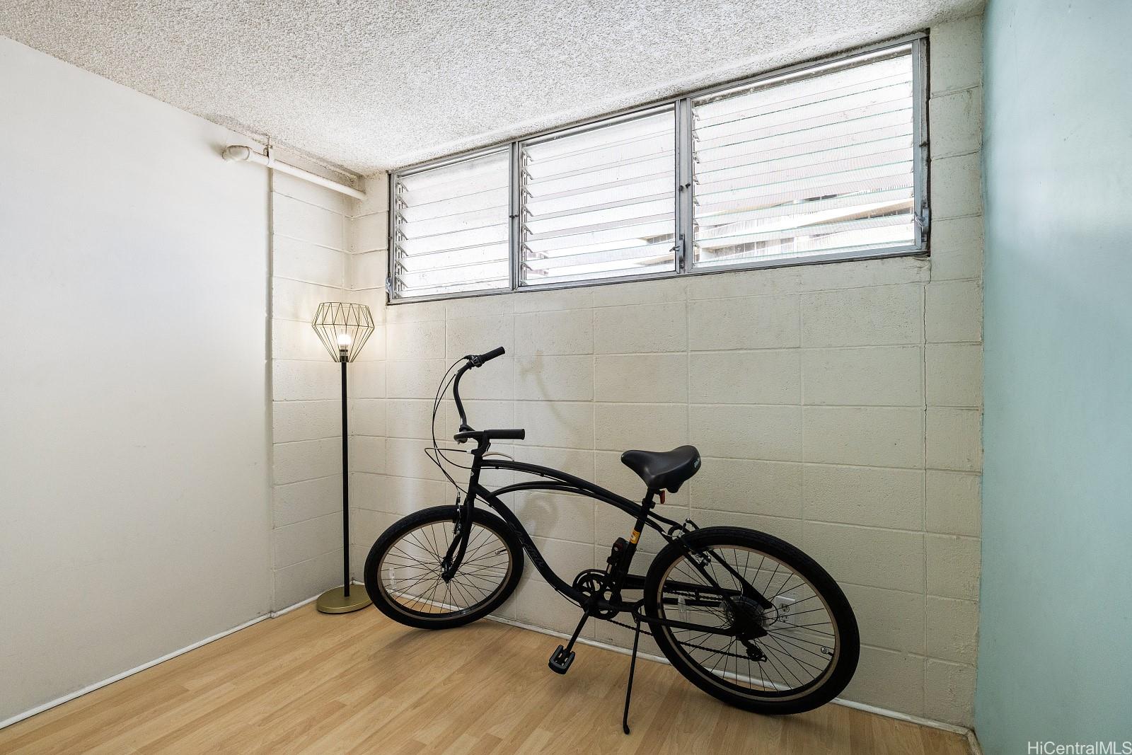 Plaza At Century Court condo # 906, Honolulu, Hawaii - photo 8 of 20