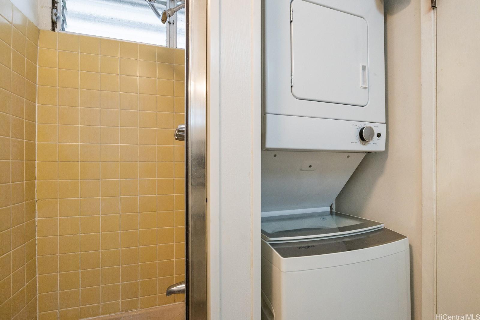 Plaza At Century Court condo # 906, Honolulu, Hawaii - photo 10 of 20