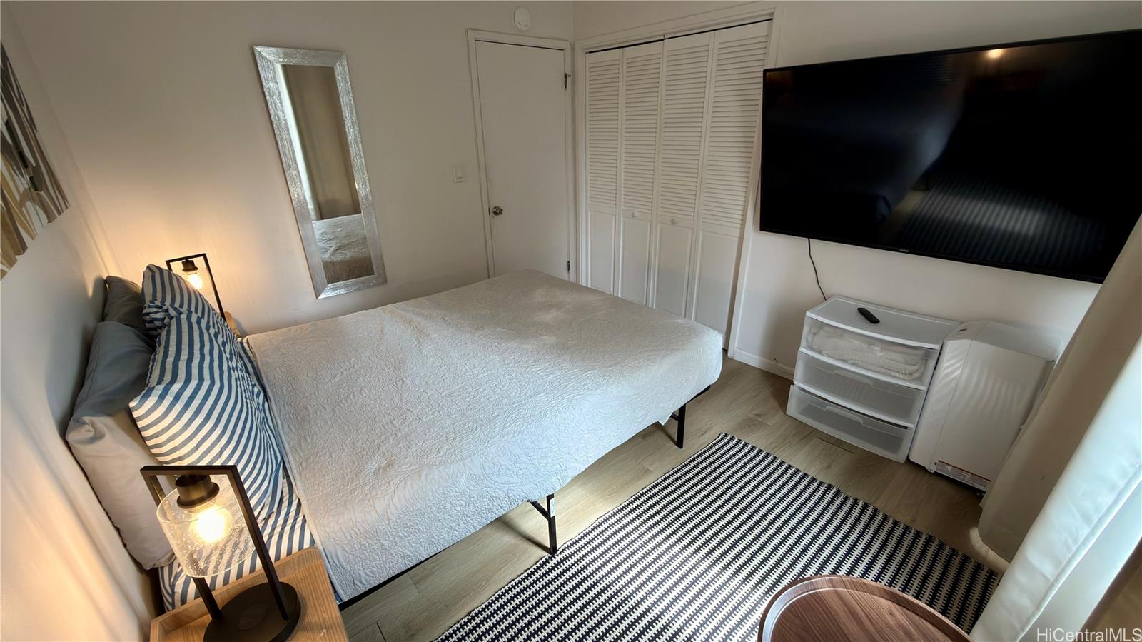 2547 Ala Wai Blvd Honolulu - Rental - photo 6 of 9