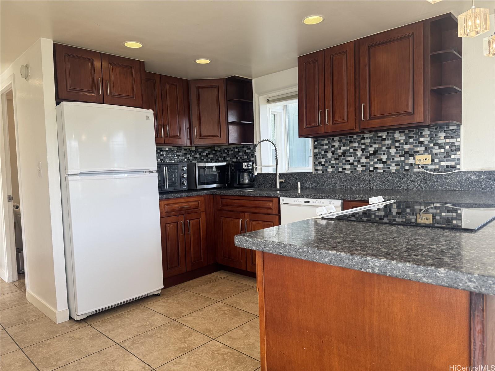 Ala Wai East condo # 702, Honolulu, Hawaii - photo 7 of 17