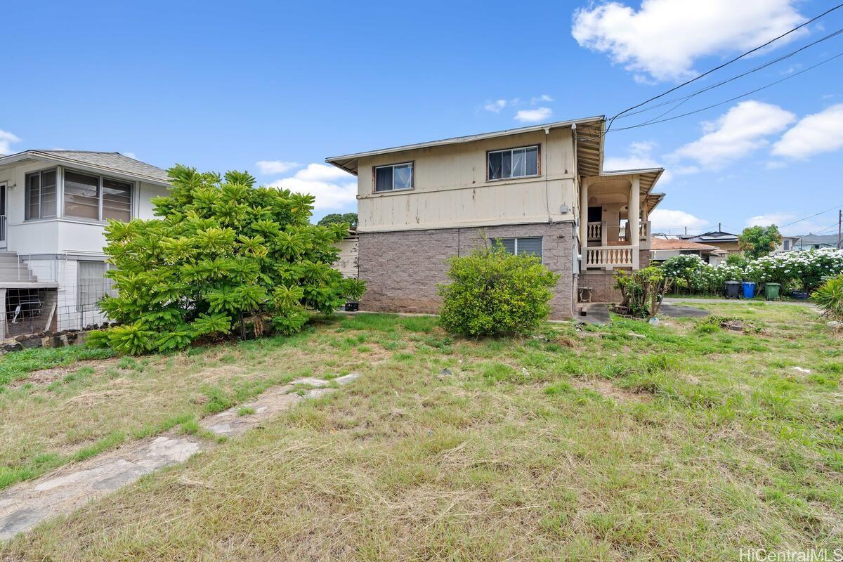 2548  School Street Kalihi-lower, Honolulu home - photo 2 of 25