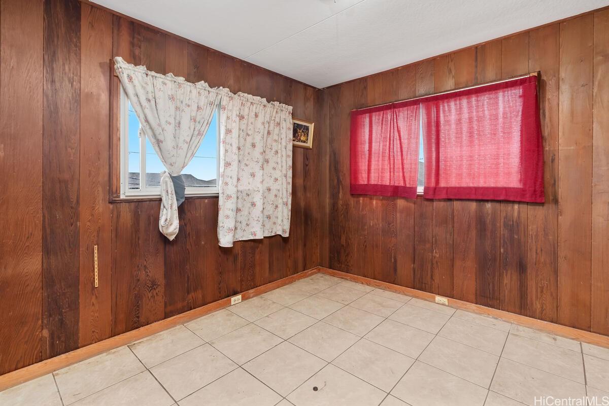 2548  School Street Kalihi-lower, Honolulu home - photo 16 of 25