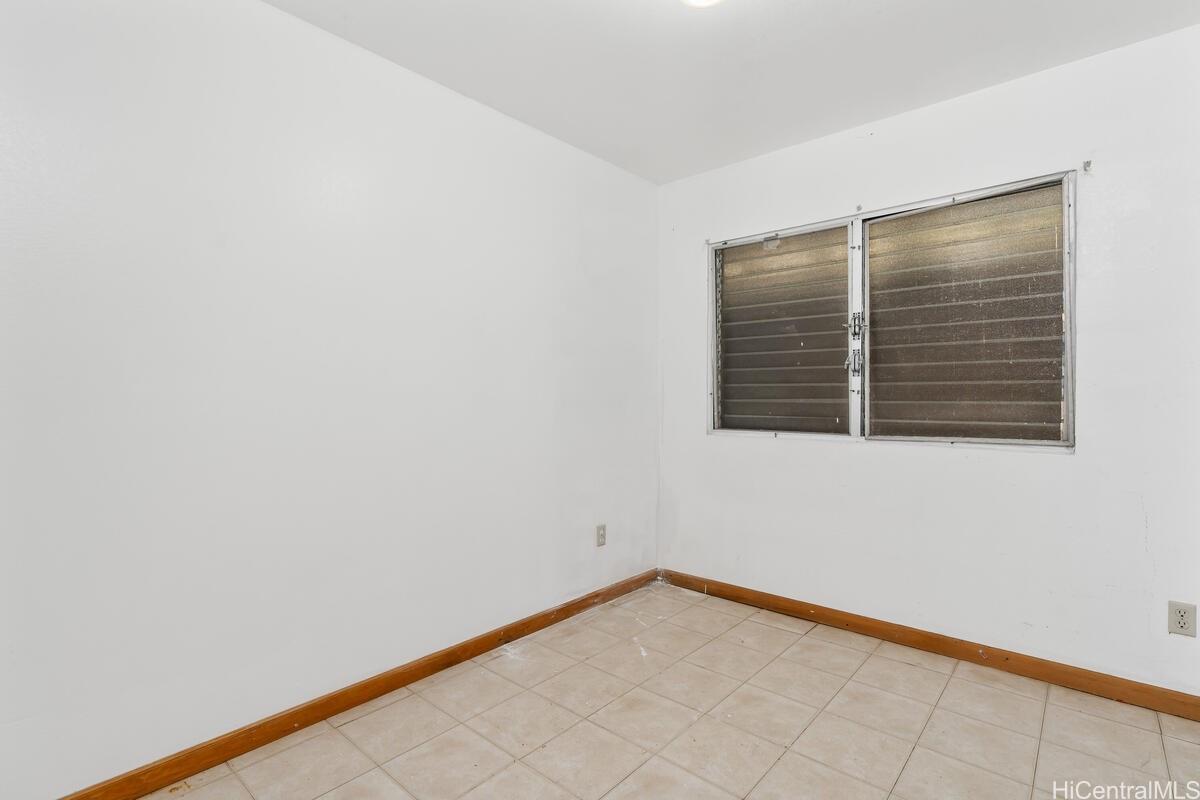 2548  School Street Kalihi-lower, Honolulu home - photo 23 of 25