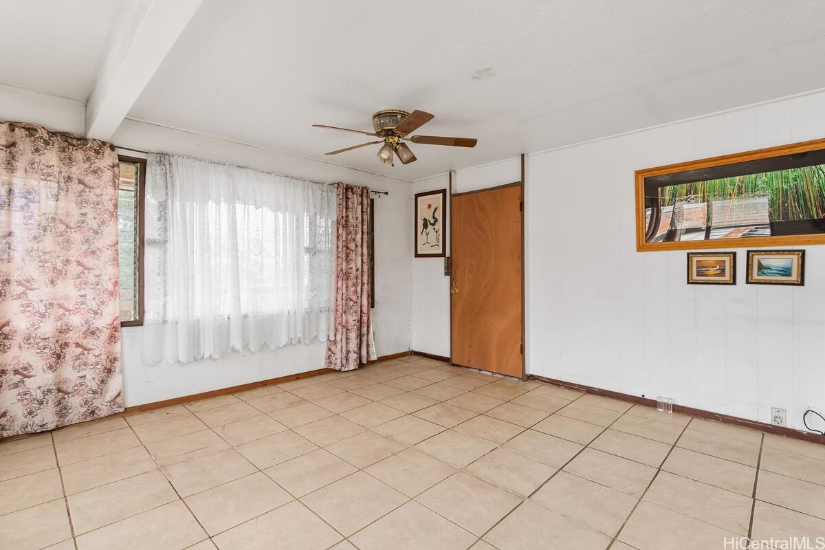 2548  School Street Kalihi-lower, Honolulu home - photo 6 of 25