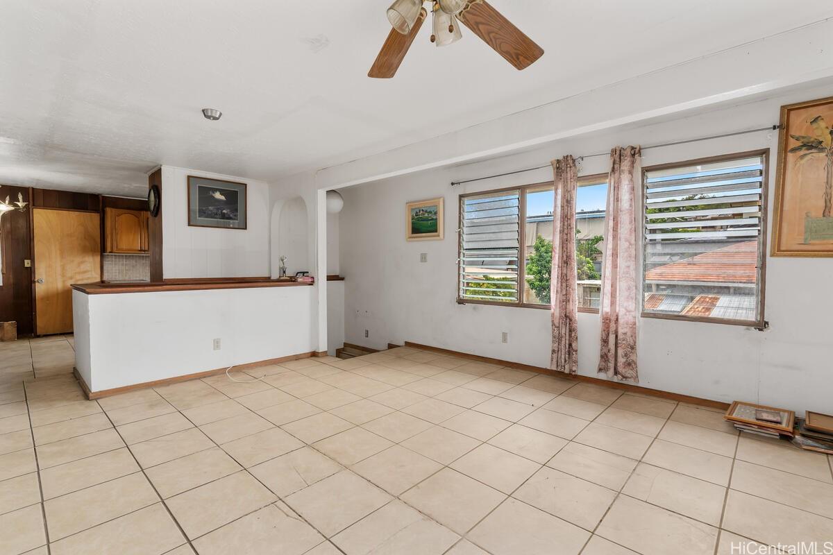 2548  School Street Kalihi-lower, Honolulu home - photo 7 of 25