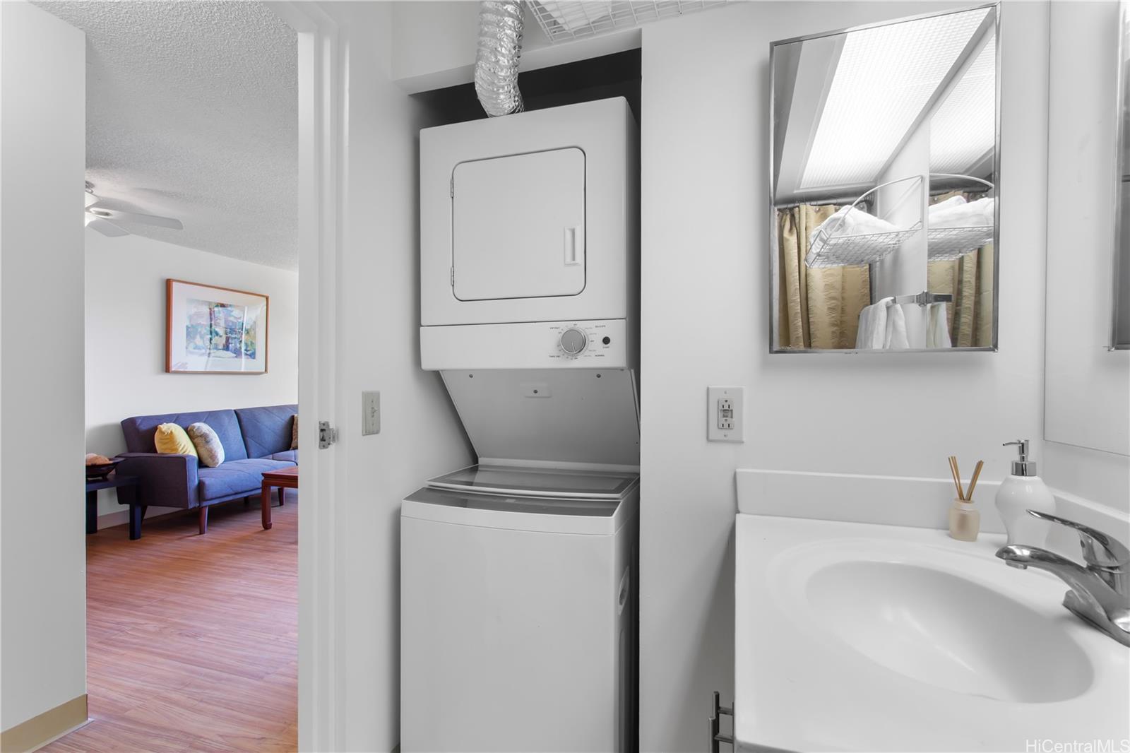 Punchbowl Place condo # 303, Honolulu, Hawaii - photo 11 of 17