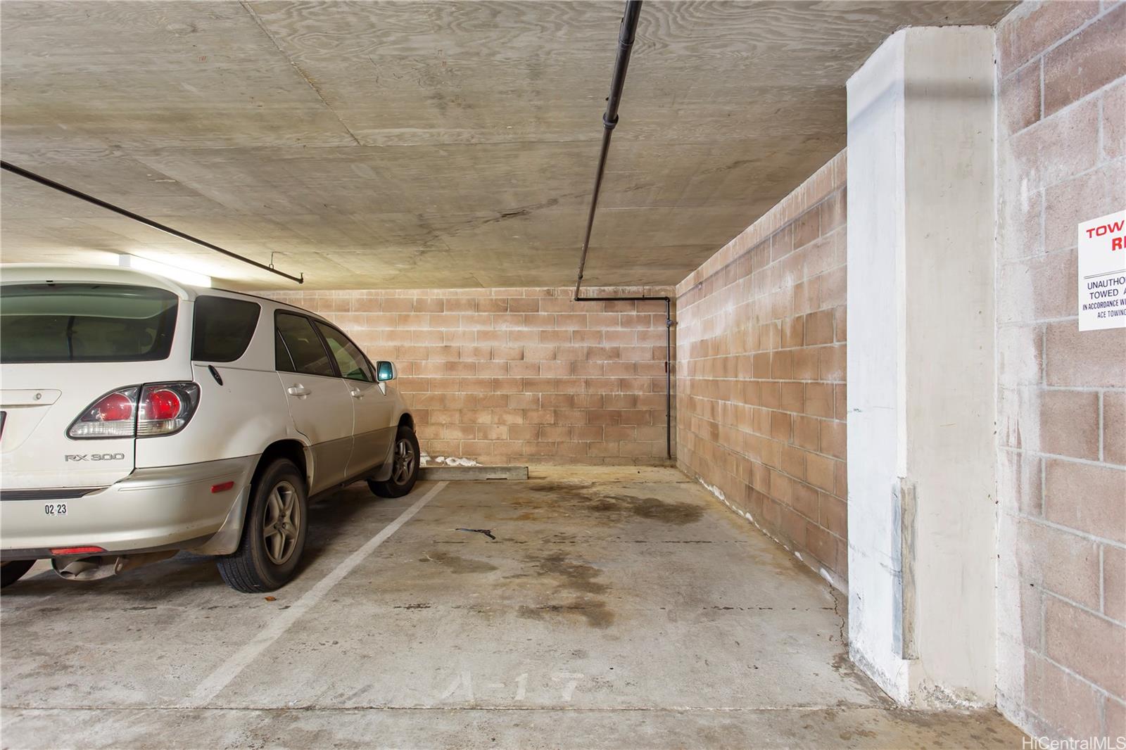 Punchbowl Place condo # 303, Honolulu, Hawaii - photo 16 of 17