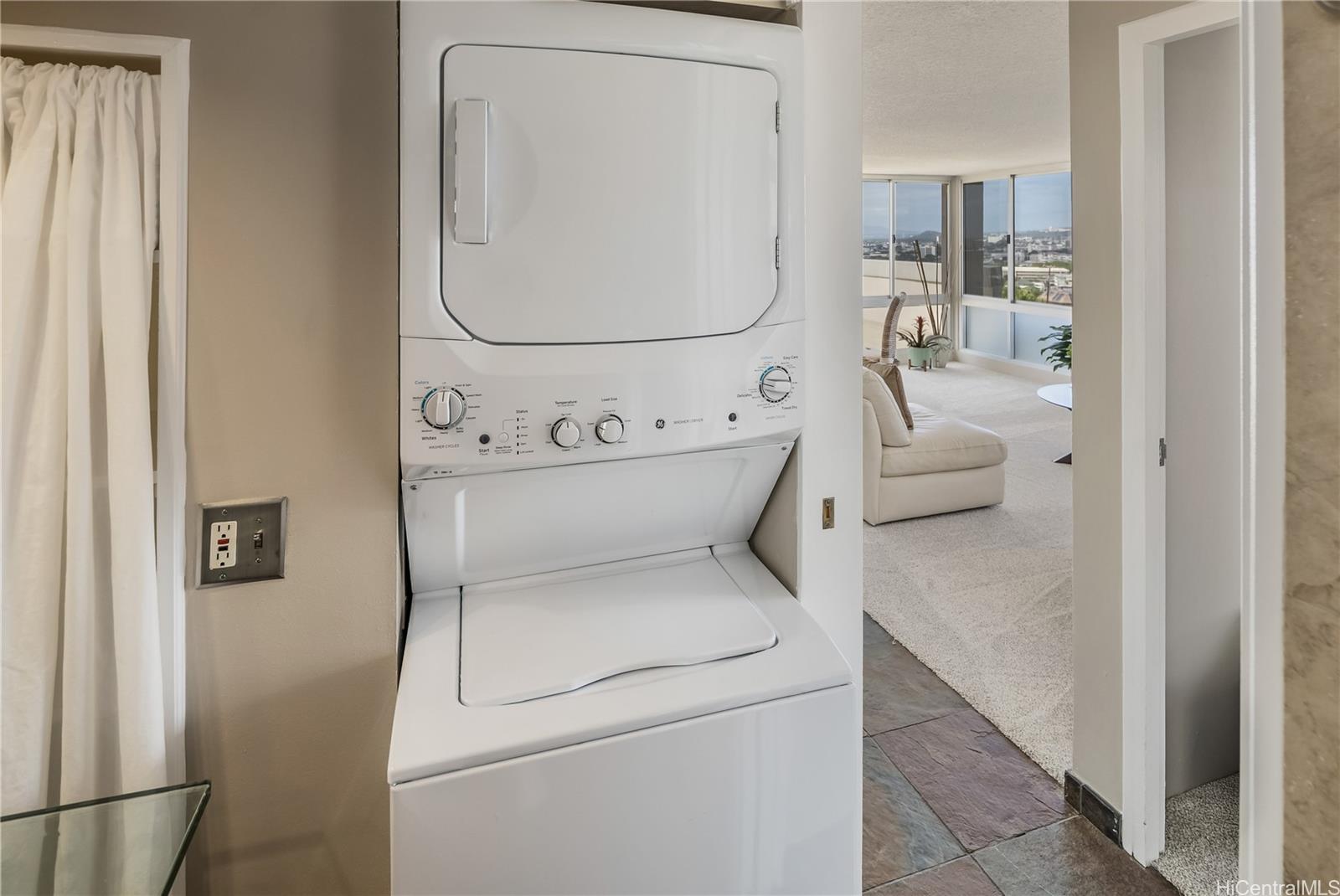 Punchbowl Place condo # 406, Honolulu, Hawaii - photo 15 of 25