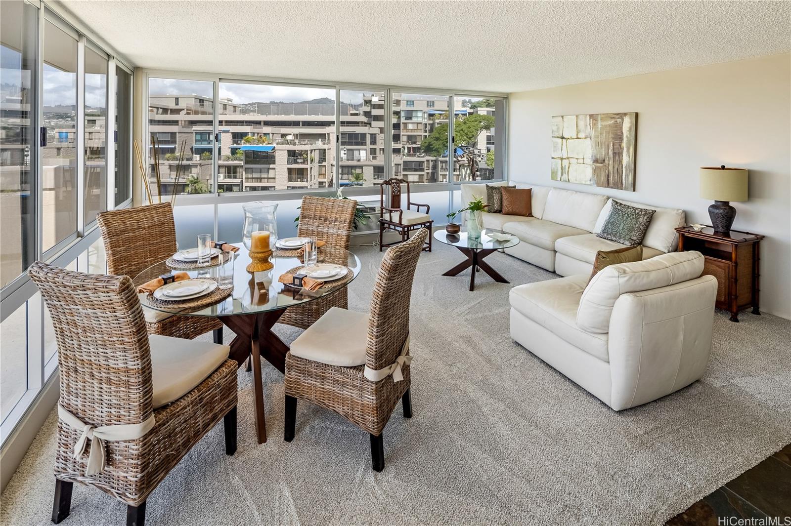 Punchbowl Place condo # 406, Honolulu, Hawaii - photo 3 of 25