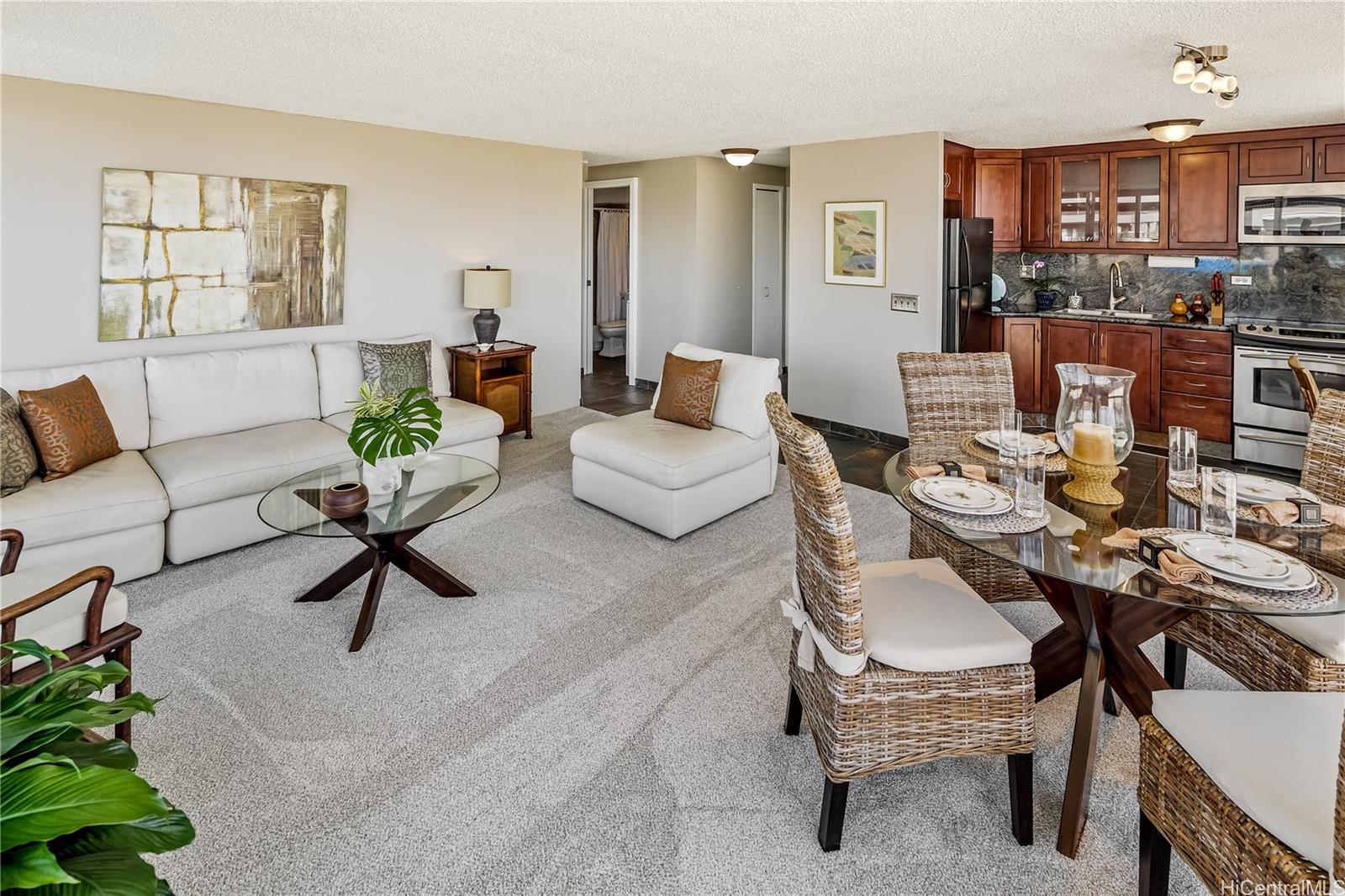 Punchbowl Place condo # 406, Honolulu, Hawaii - photo 4 of 25