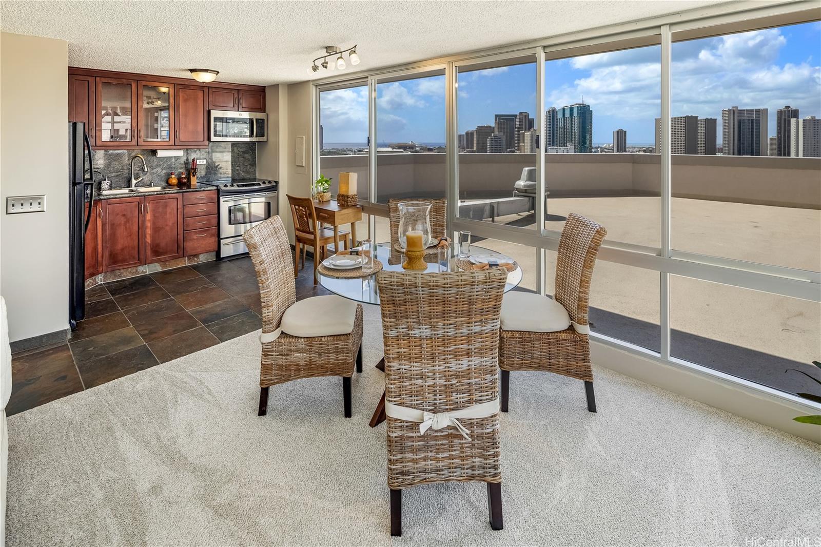 Punchbowl Place condo # 406, Honolulu, Hawaii - photo 7 of 25