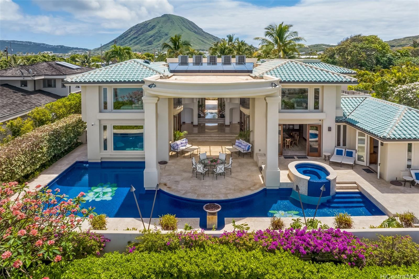 255/257  Portlock Road Portlock, Hawaii Kai home - photo 2 of 25