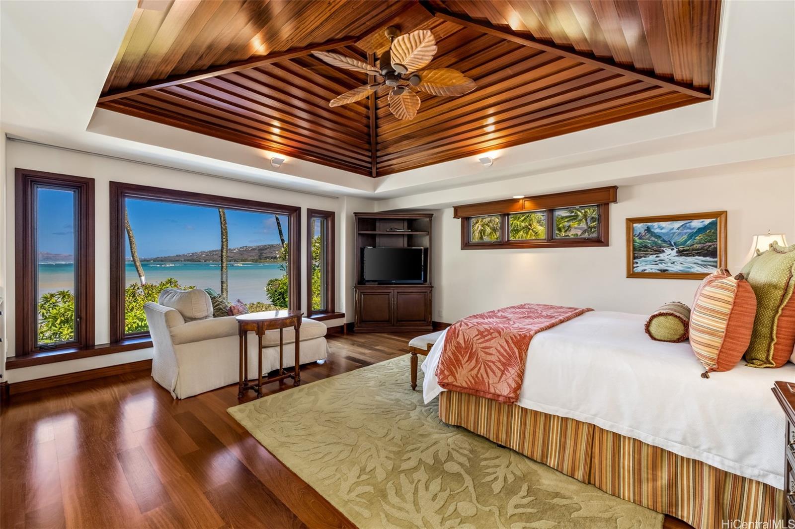 255/257  Portlock Road Portlock, Hawaii Kai home - photo 11 of 25