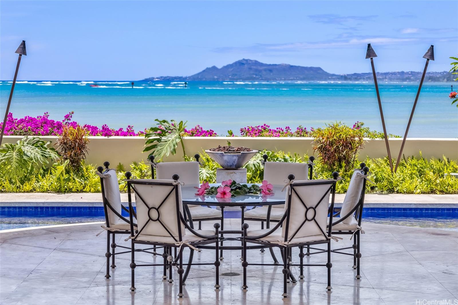 255/257  Portlock Road Portlock, Hawaii Kai home - photo 4 of 25