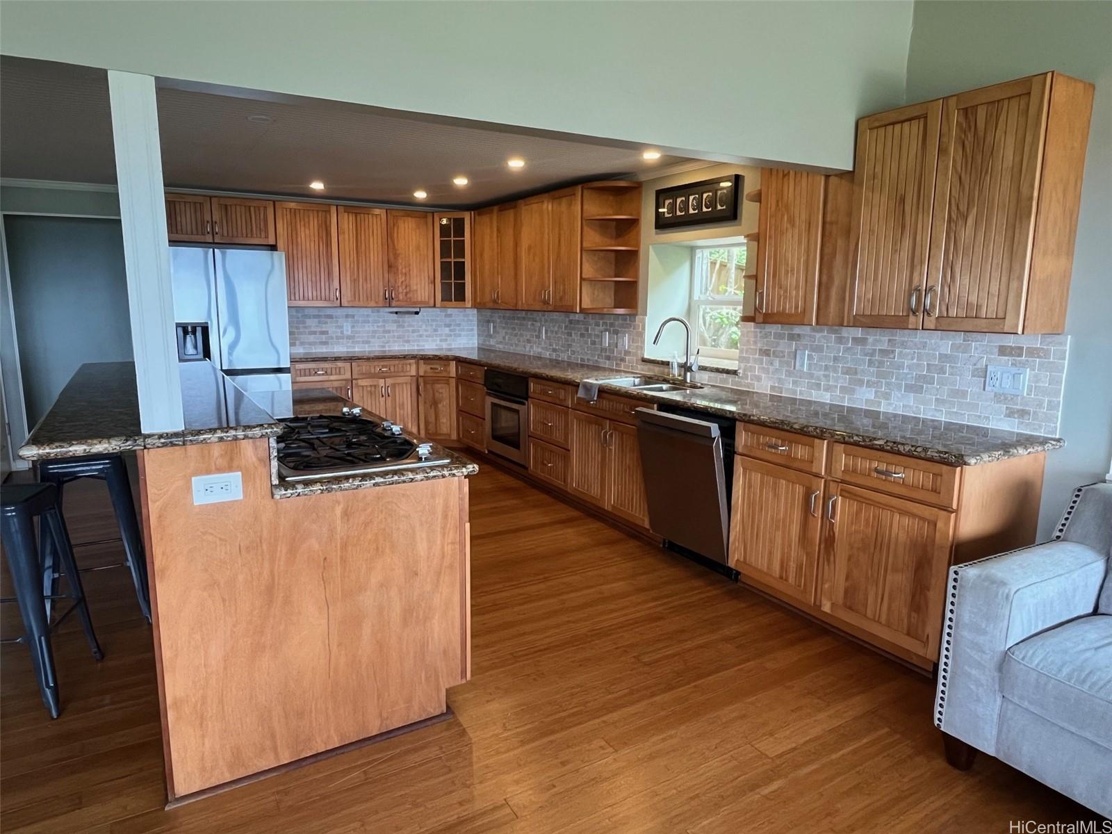2554 Halekoa Drive Honolulu - Rental - photo 6 of 25