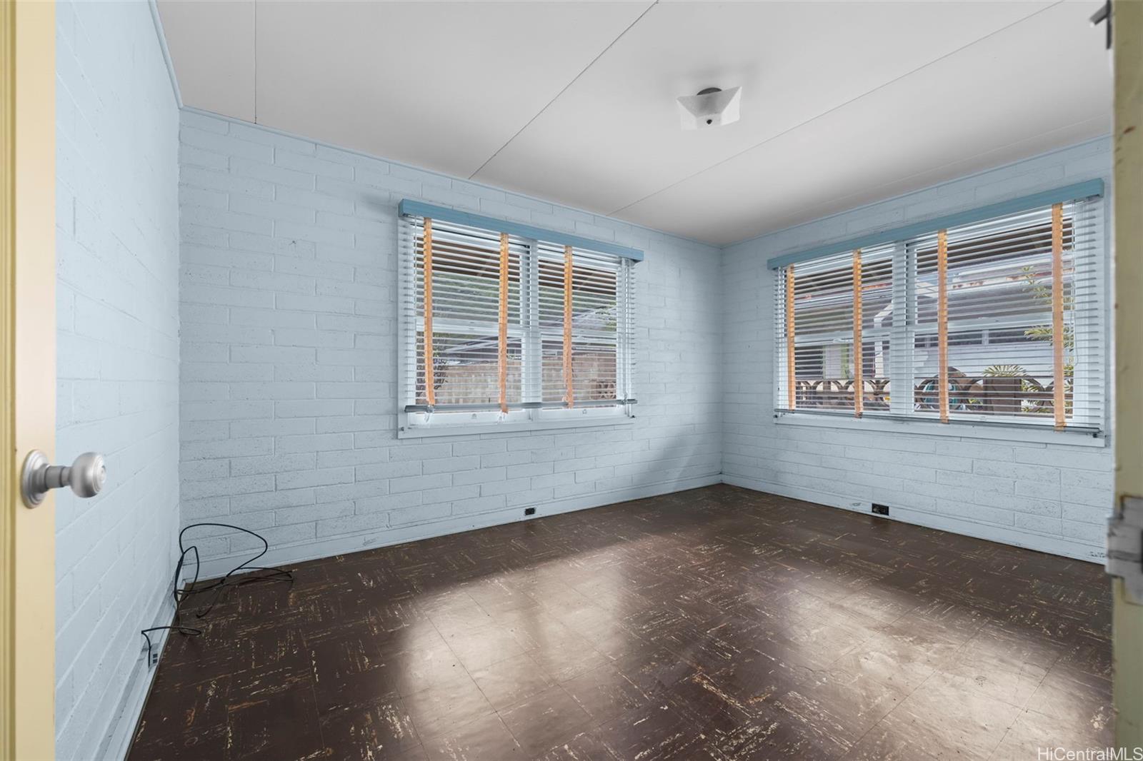 256  Kuliouou Road Kuliouou, Diamond Head home - photo 3 of 25