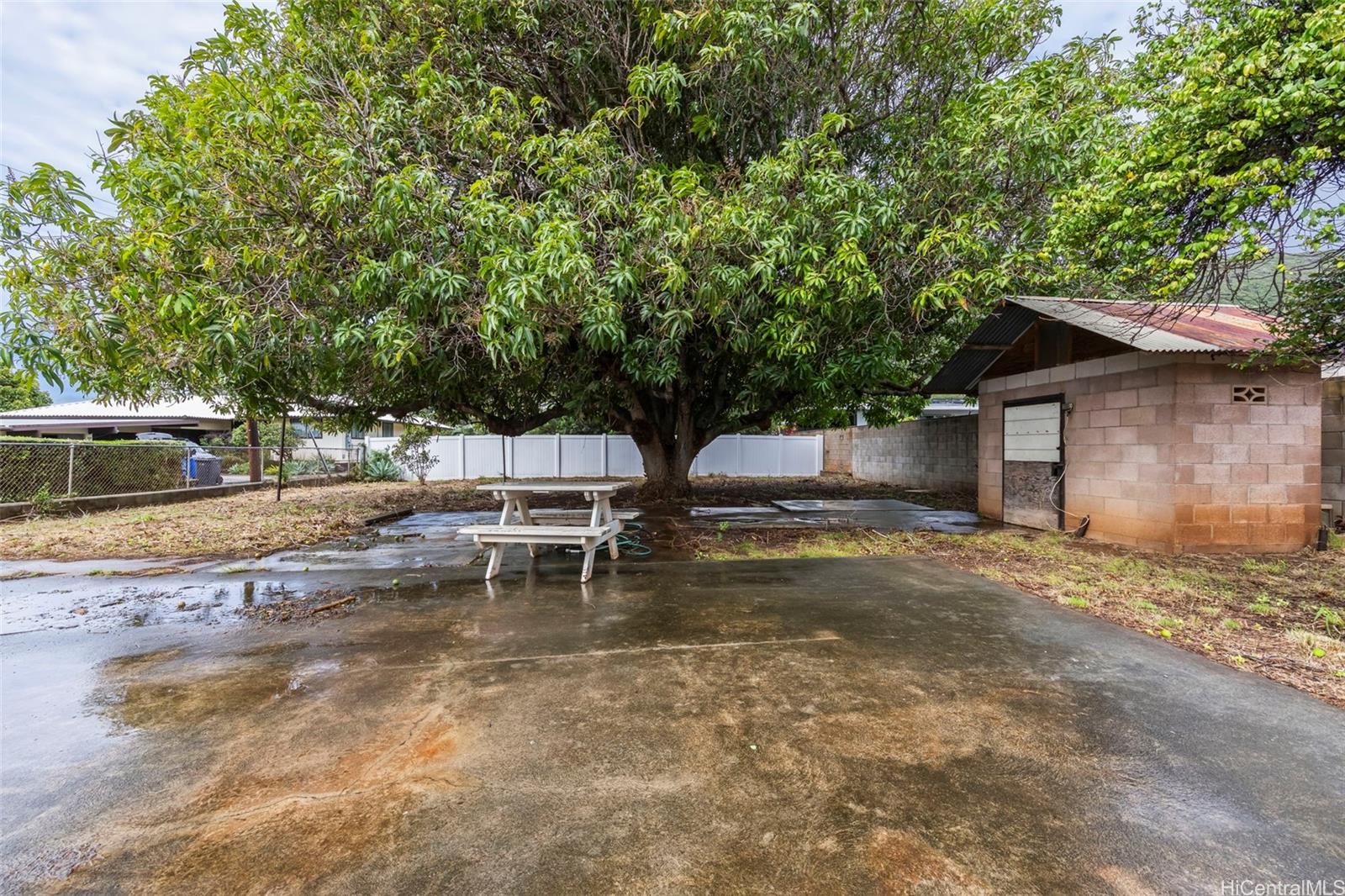 256  Kuliouou Road Kuliouou, Diamond Head home - photo 22 of 25