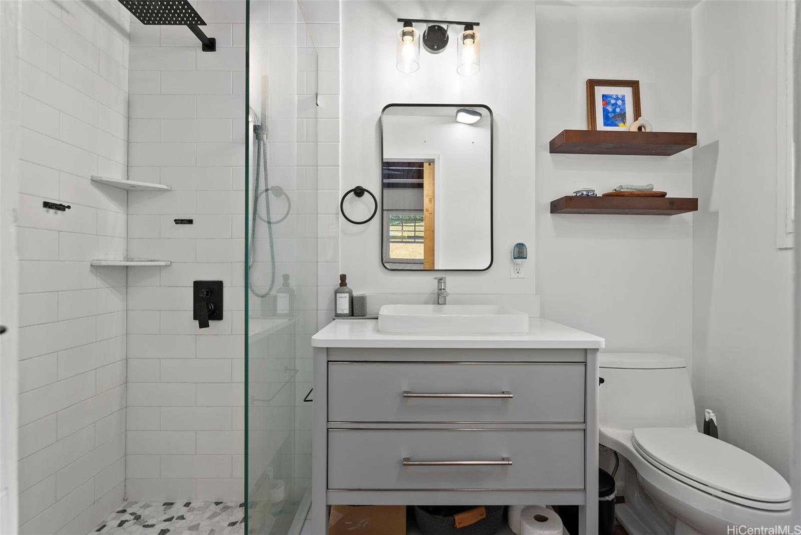 256  Puiwa Road Dowsett, Honolulu home - photo 13 of 24