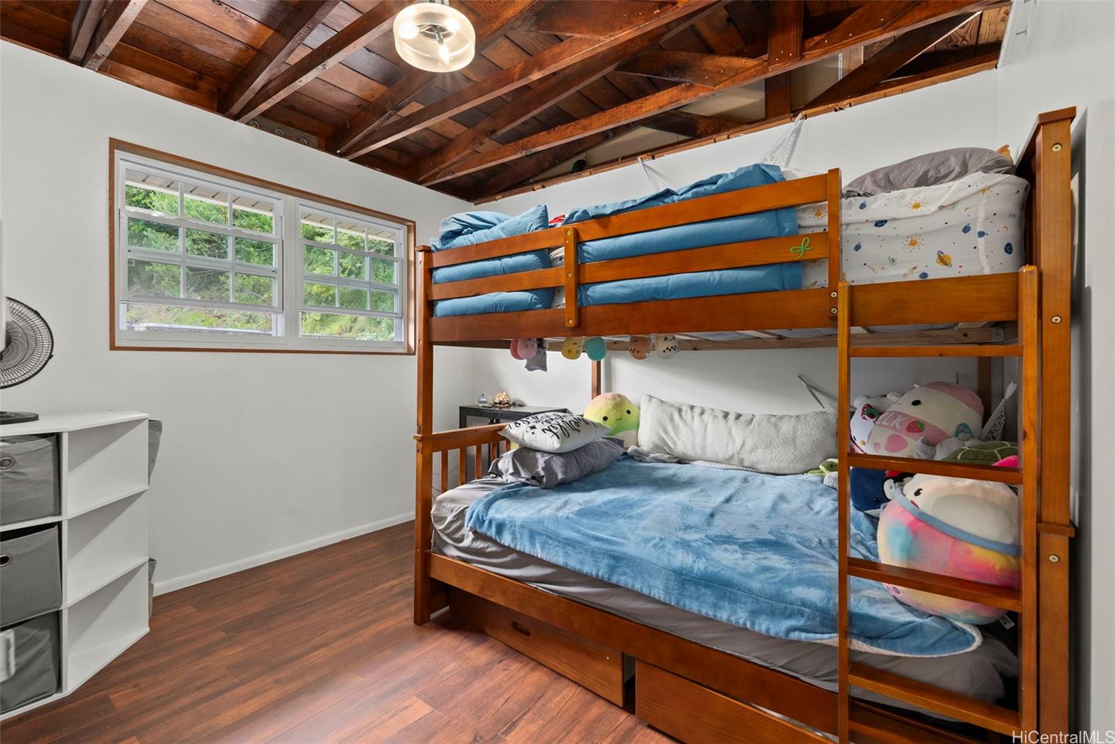 256  Puiwa Road Dowsett, Honolulu home - photo 17 of 24