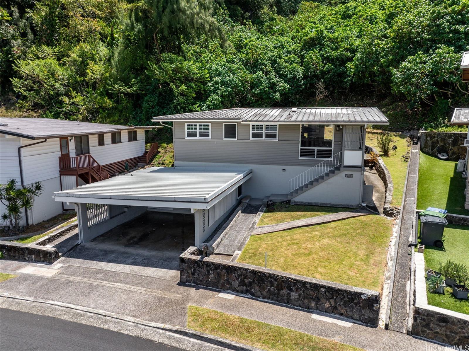 256  Puiwa Road Dowsett, Honolulu home - photo 22 of 24