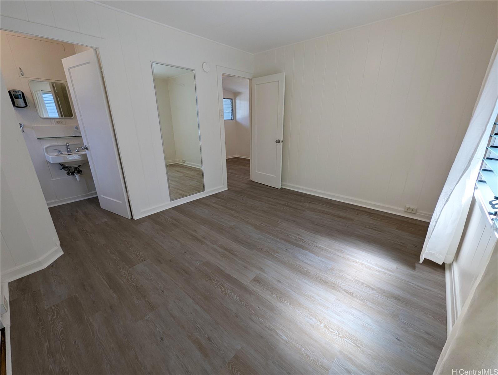 2560 Ahekolo Street Honolulu - Rental - photo 7 of 11