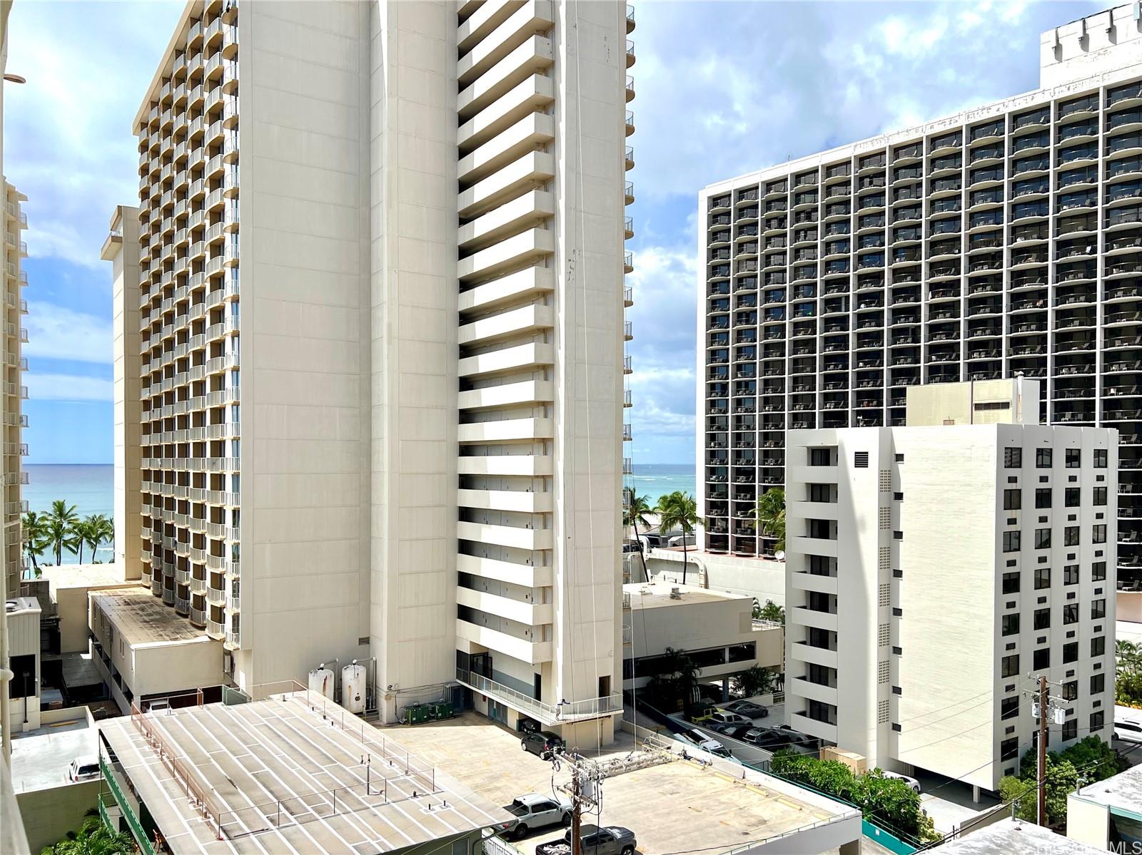 Tradewinds Plaza condo # 1001, Honolulu, Hawaii - photo 8 of 25