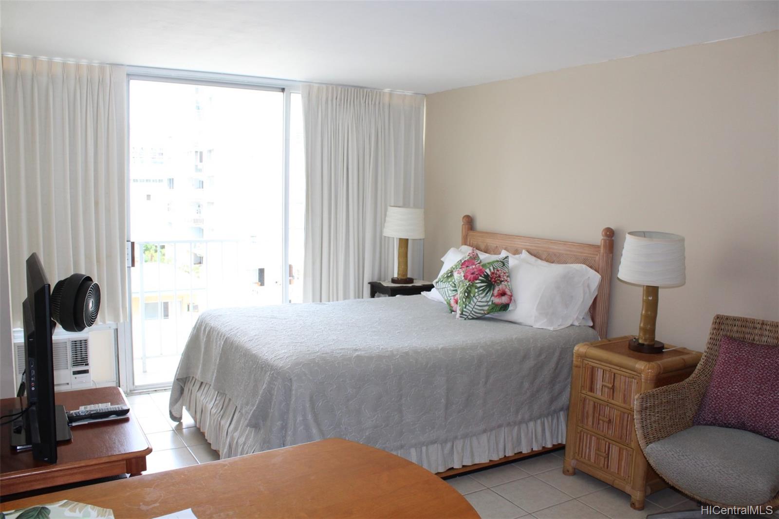 Tradewinds Plaza 602, 2572 Lemon Road, Honolulu Waikiki