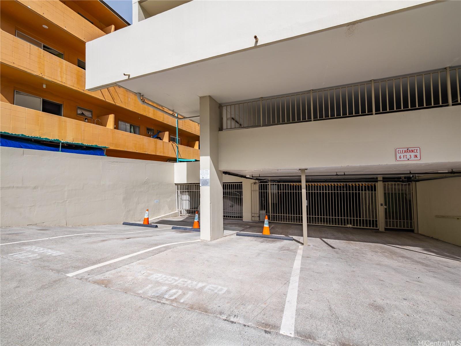 Tradewinds Plaza condo # 610, Honolulu, Hawaii - photo 23 of 24