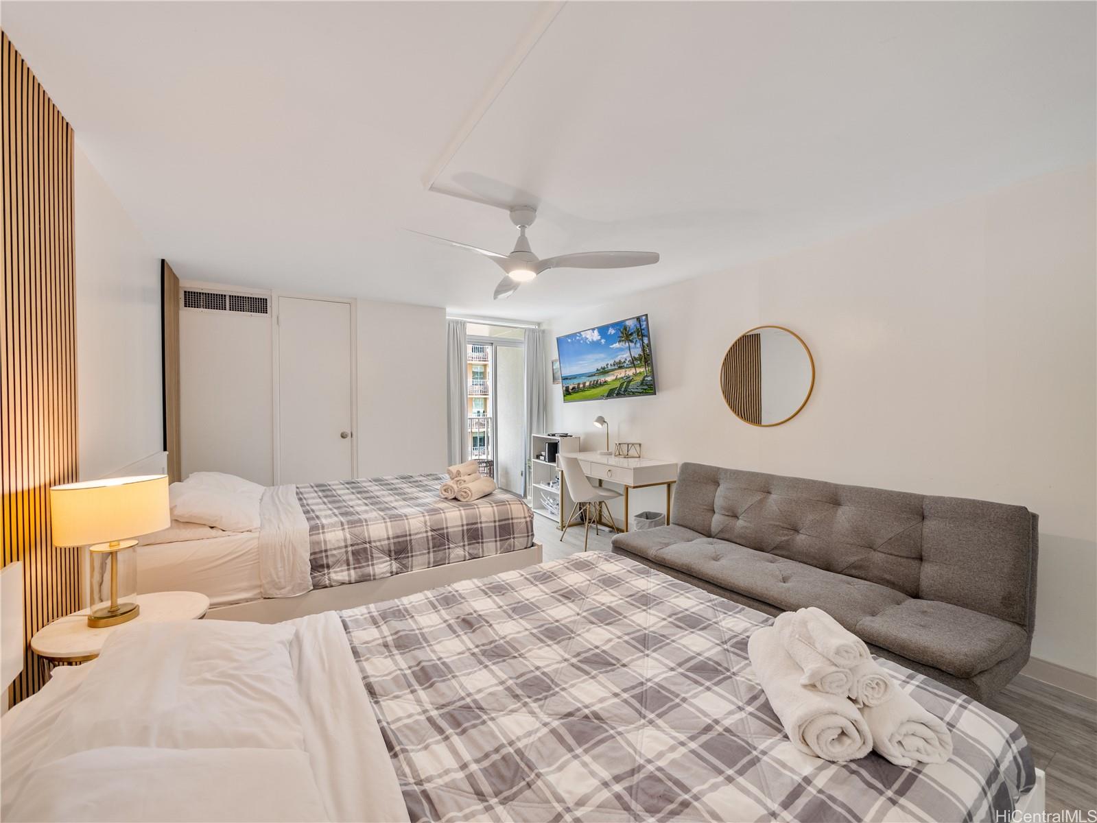 Tradewinds Plaza condo # 610, Honolulu, Hawaii - photo 9 of 24