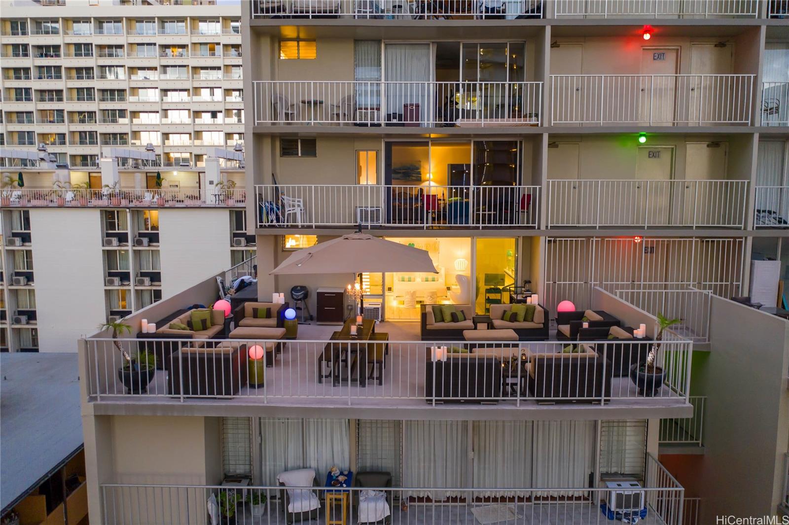 Tradewinds Plaza condo # 703, Honolulu, Hawaii - photo 20 of 24