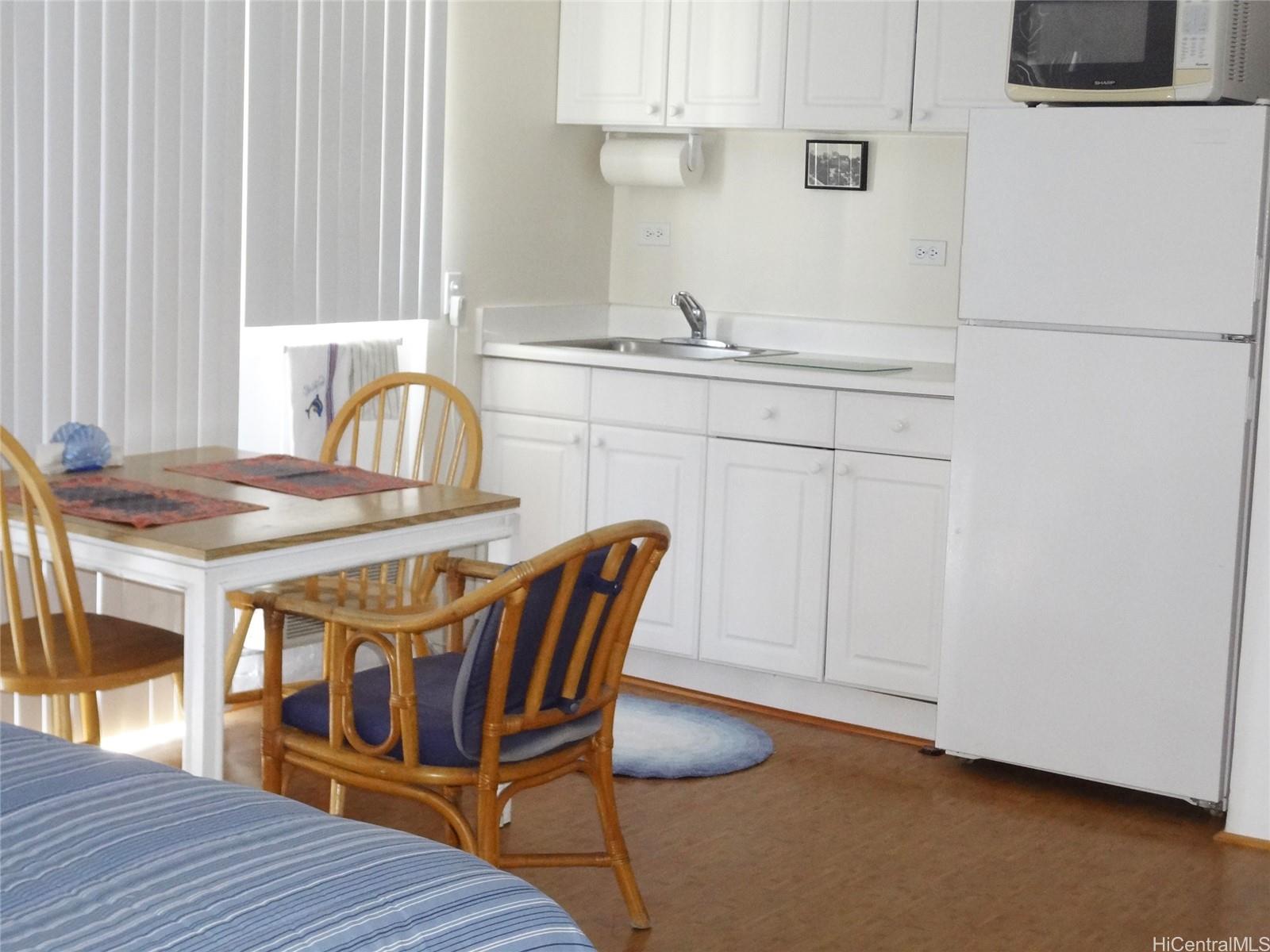 2572 Lemon Road Honolulu - Rental - photo 2 of 6