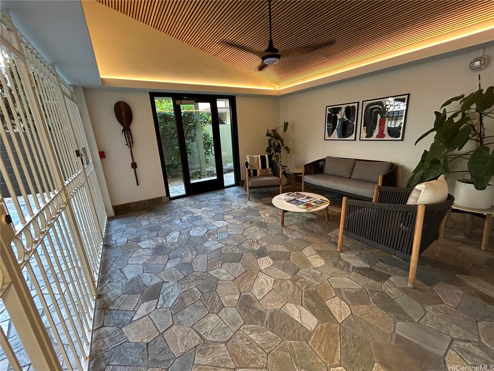 2575 Kuhio Ave Honolulu - Rental - photo 17 of 21