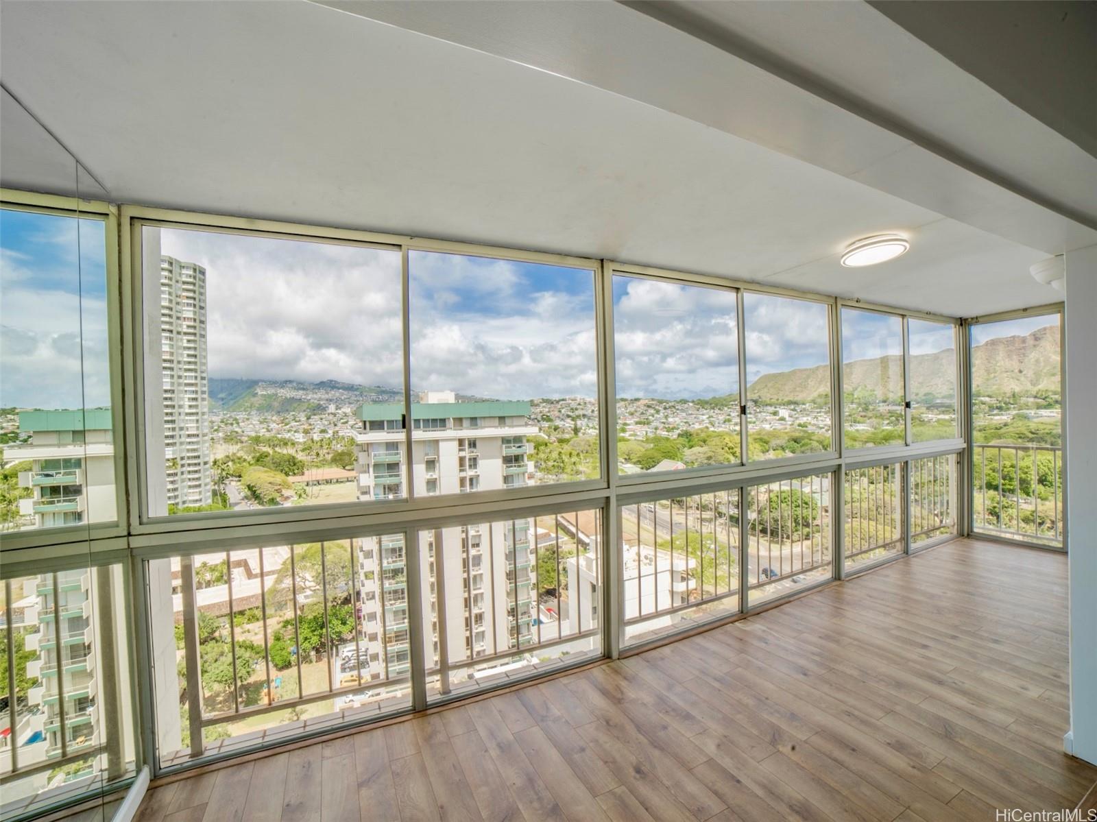 Crescent Park condo # 1504, Honolulu, Hawaii - photo 2 of 21