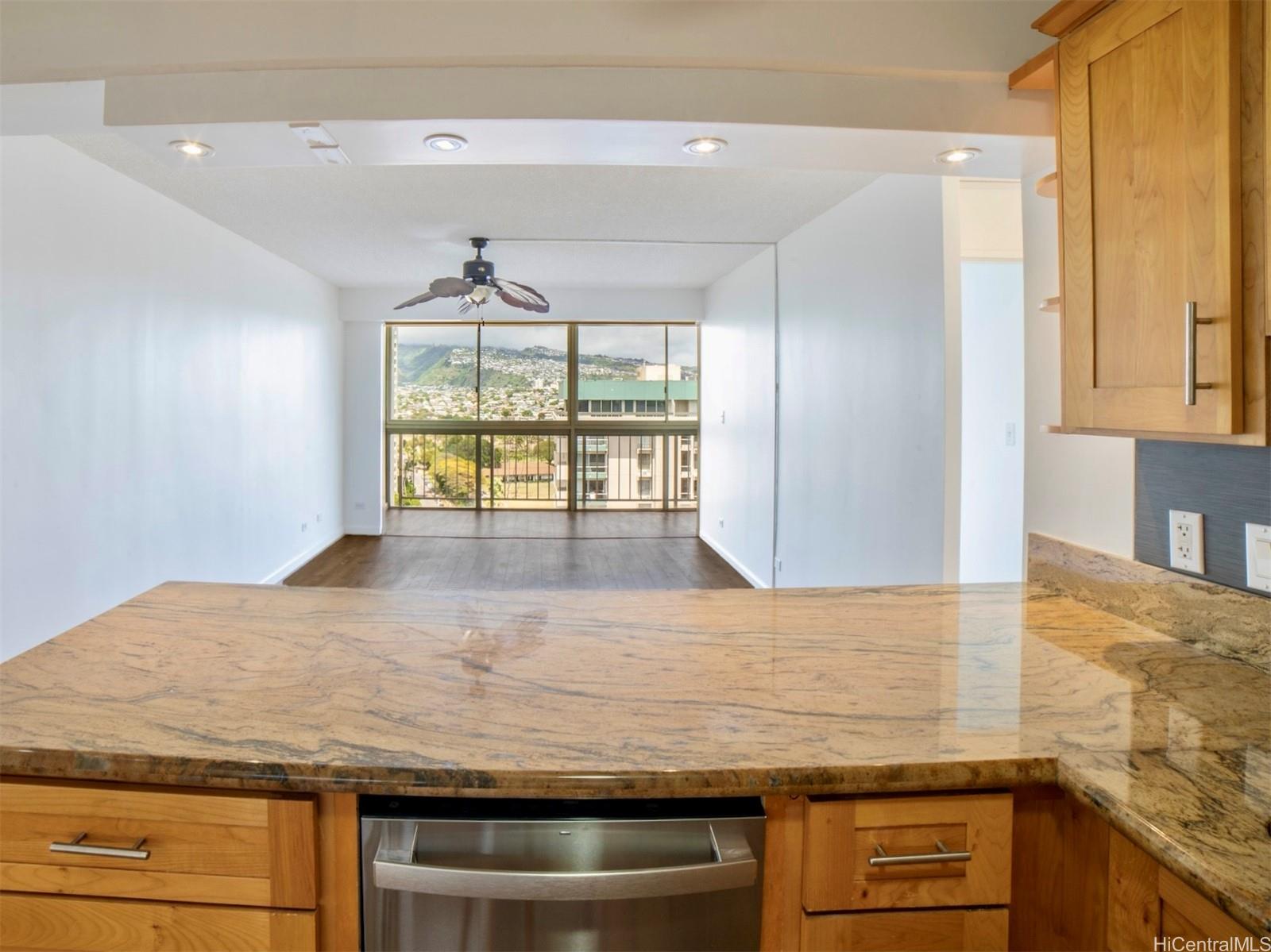 Crescent Park condo # 1504, Honolulu, Hawaii - photo 10 of 21