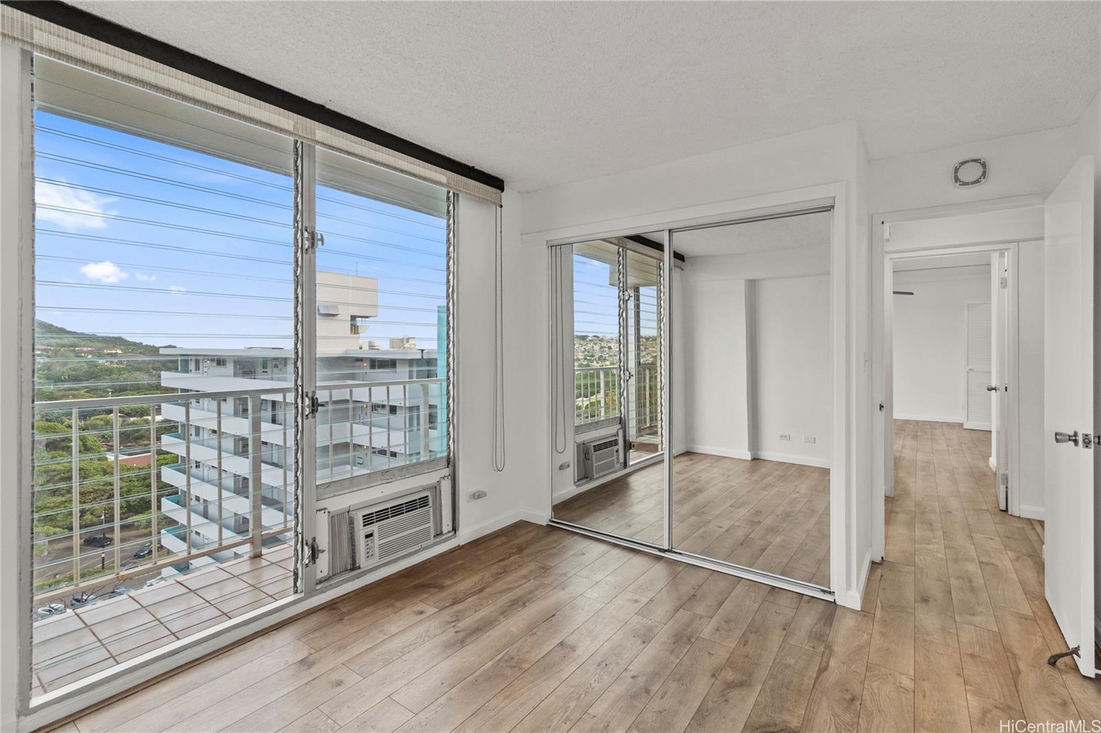 Crescent Park condo # 1504, Honolulu, Hawaii - photo 19 of 25