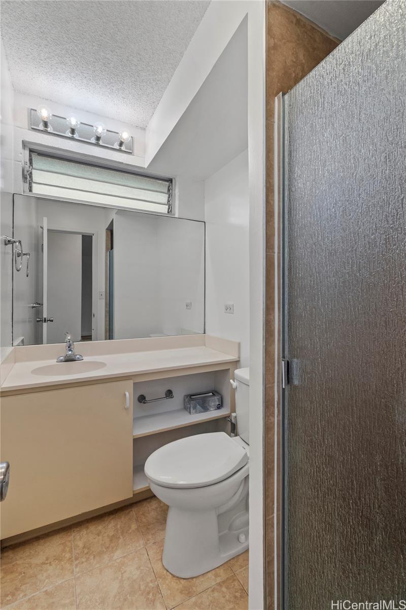 Crescent Park condo # 1504, Honolulu, Hawaii - photo 20 of 25