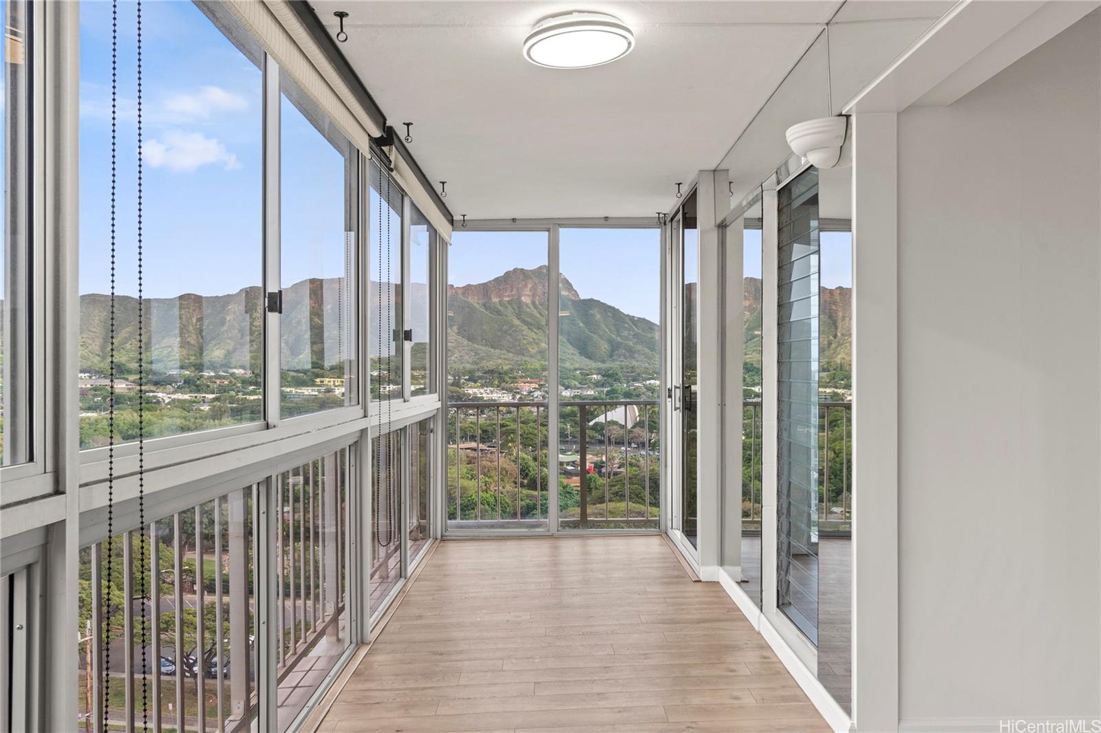 Crescent Park condo # 1504, Honolulu, Hawaii - photo 10 of 25