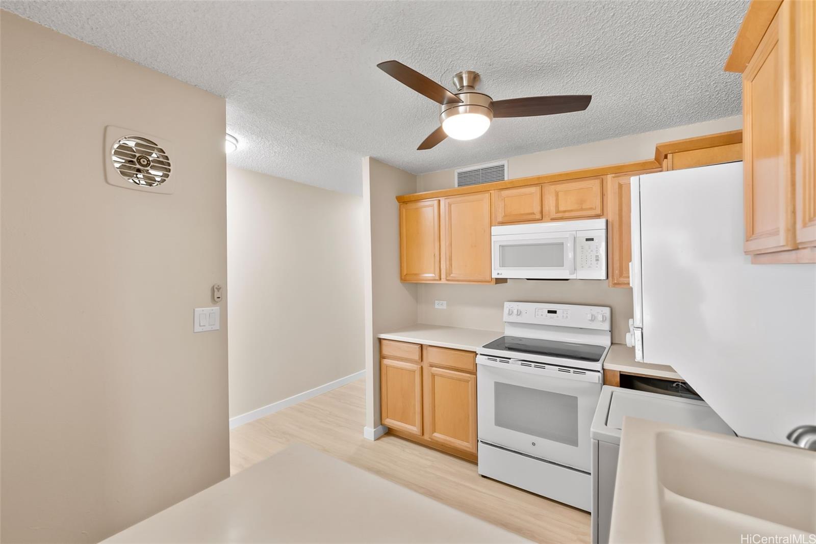 Crescent Park condo # 1603, Honolulu, Hawaii - photo 12 of 20