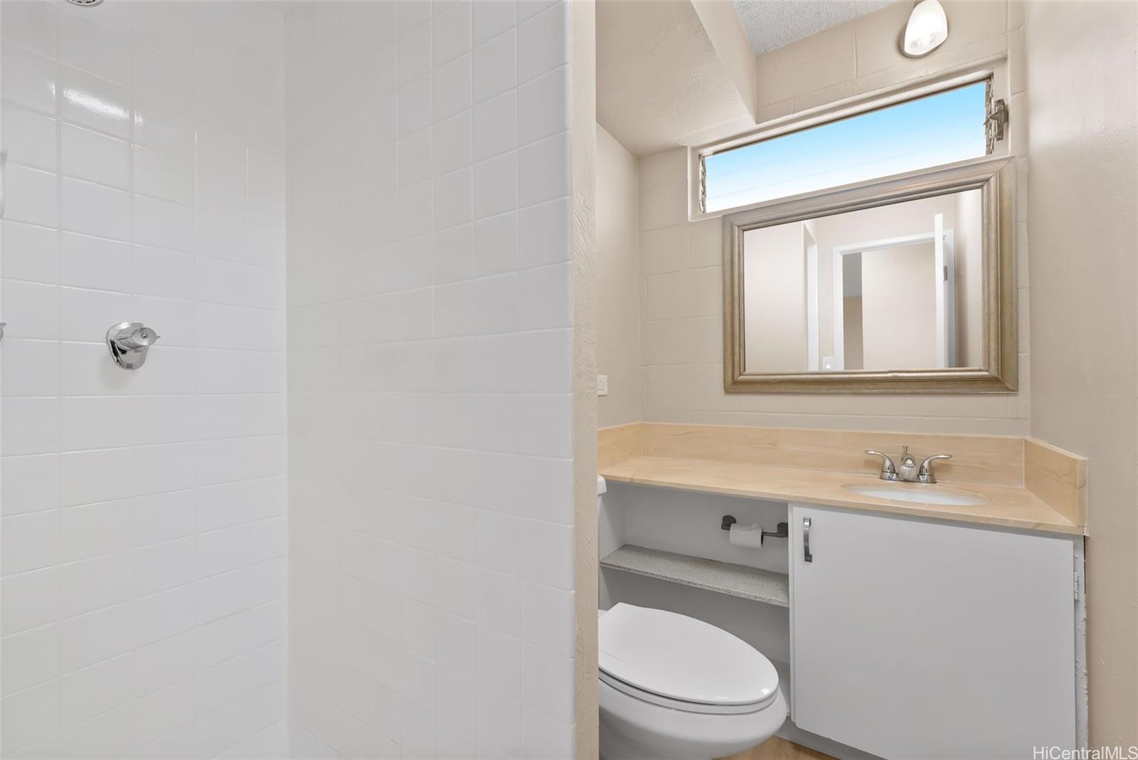 Crescent Park condo # 1603, Honolulu, Hawaii - photo 17 of 20