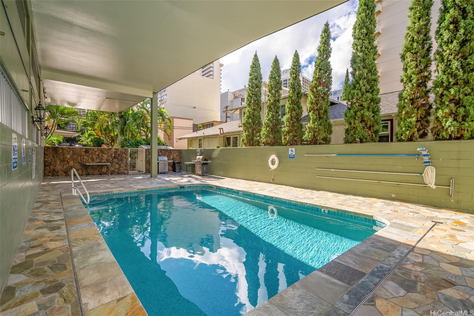 Crescent Park condo # 1603, Honolulu, Hawaii - photo 19 of 20